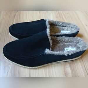 Adam Tucker women's slipper shoes size 7